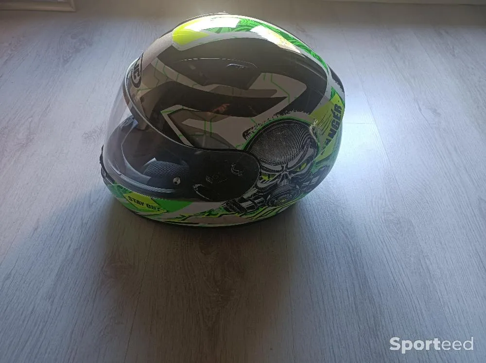 casque moto d'occasion Ajouté le : 30/09/2023