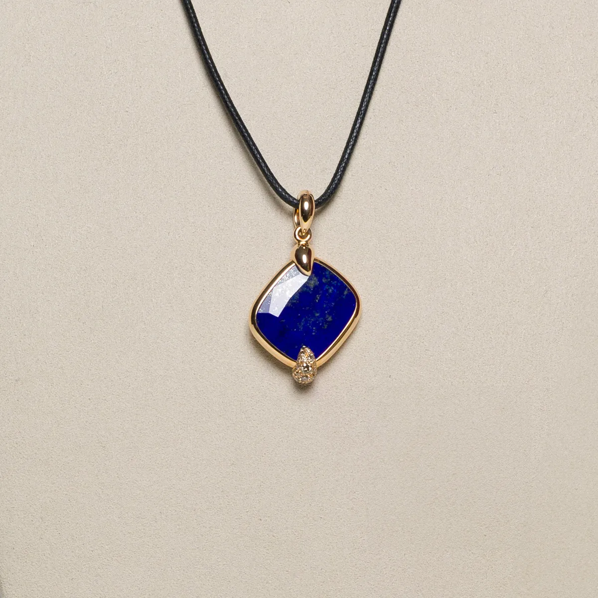 Pendentif Pomellato Ritratto Or Rose et Lapis Lazuli - Francine Joaillerie