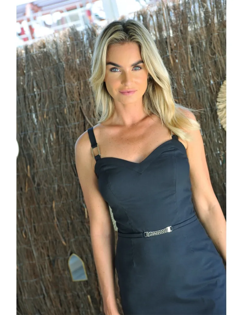 ROBE CINTRÉE CHIC NOIR