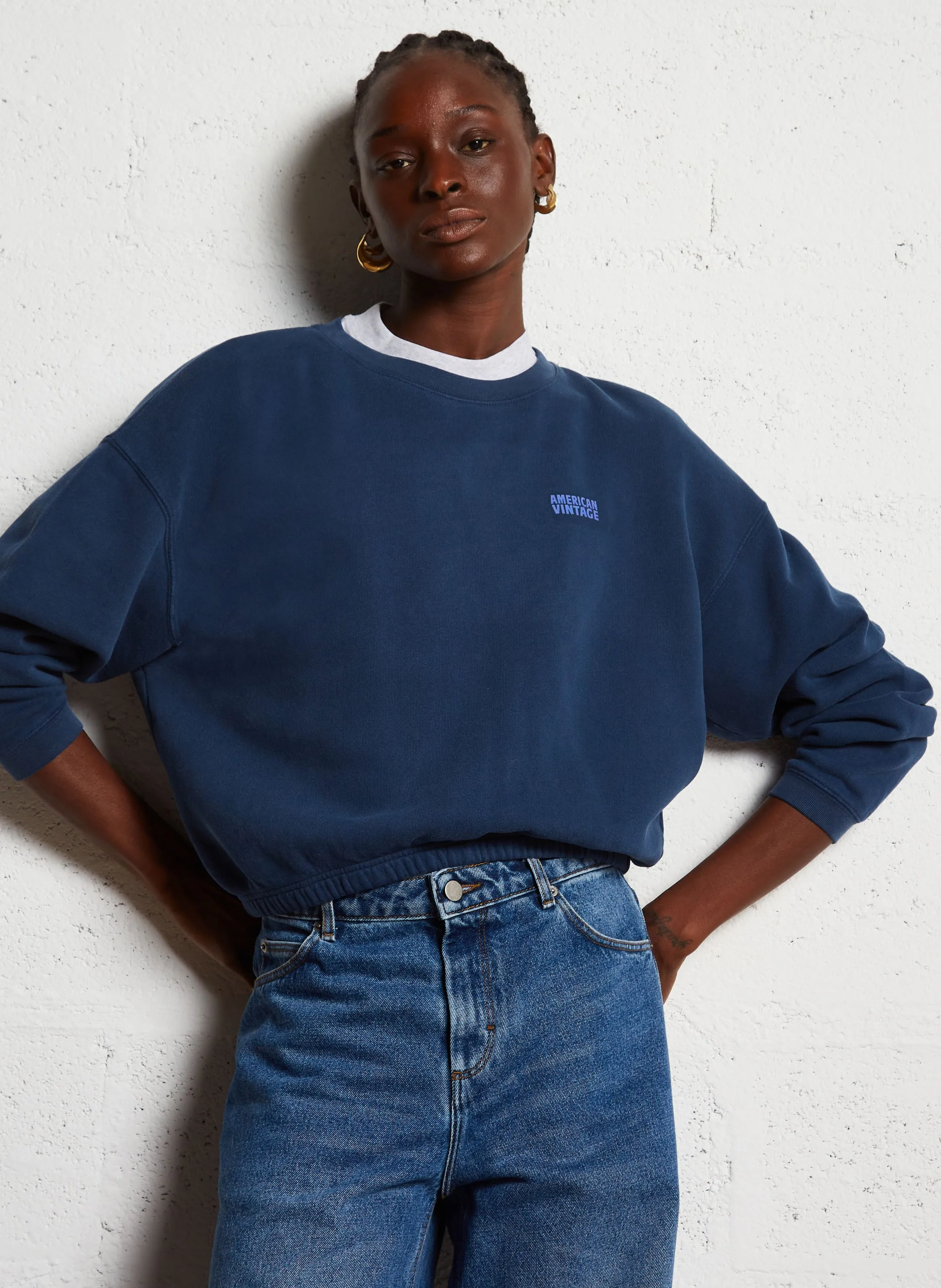 SWEAT COURT COL ROND EN COTON MéLANGé IZUBIRD - AMERICAN VINTAGE pour FEMME | Printemps
