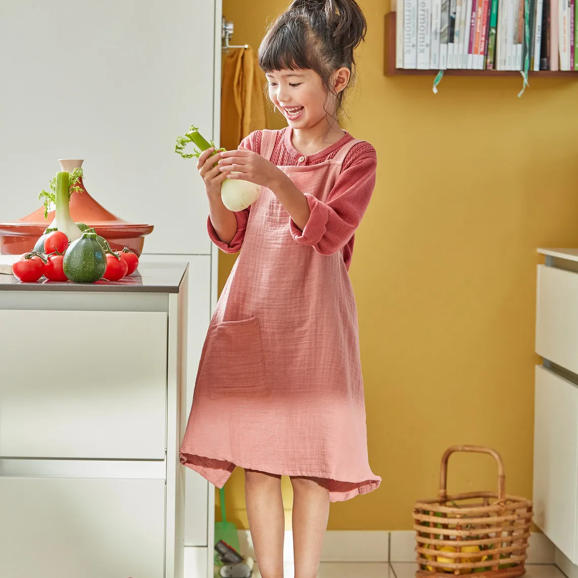 Tablier de cuisine pour enfant en coton MYKID Rose  | 3 Suisses