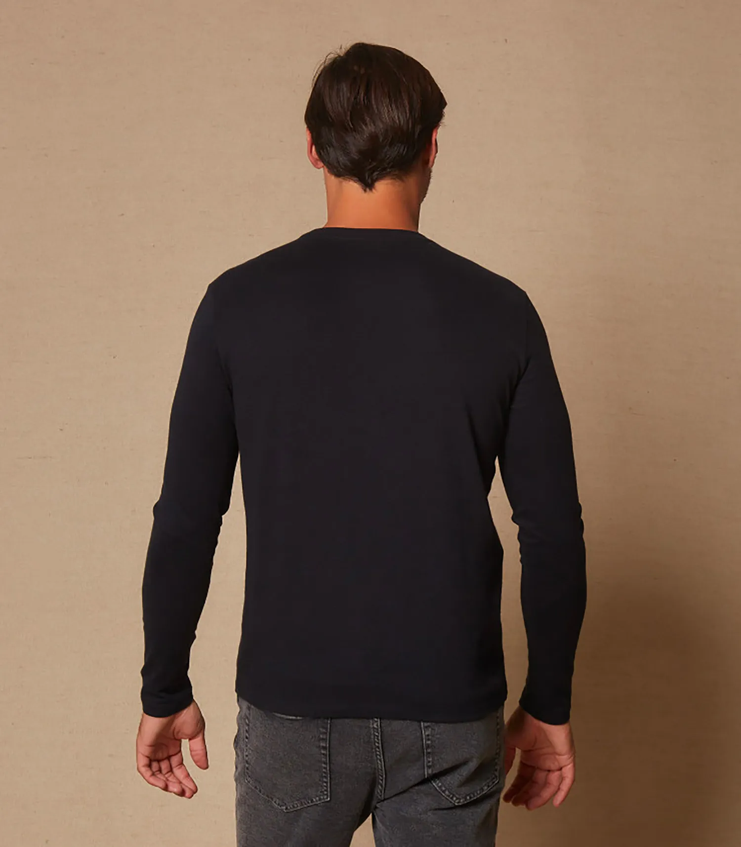 Tee-shirt homme James Noir  Majestic Filatures - Jane de Boy